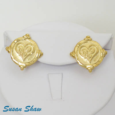 Heart Intaglio Stud Earrings - Susan Shaw