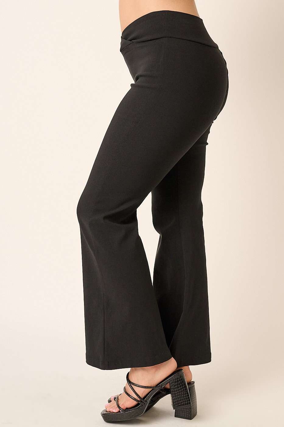 The Noir V-Waist Flare Pant
