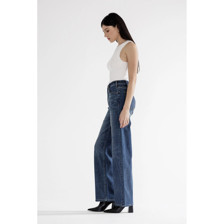 The Metropolitan Straight Jean - Mica Denim