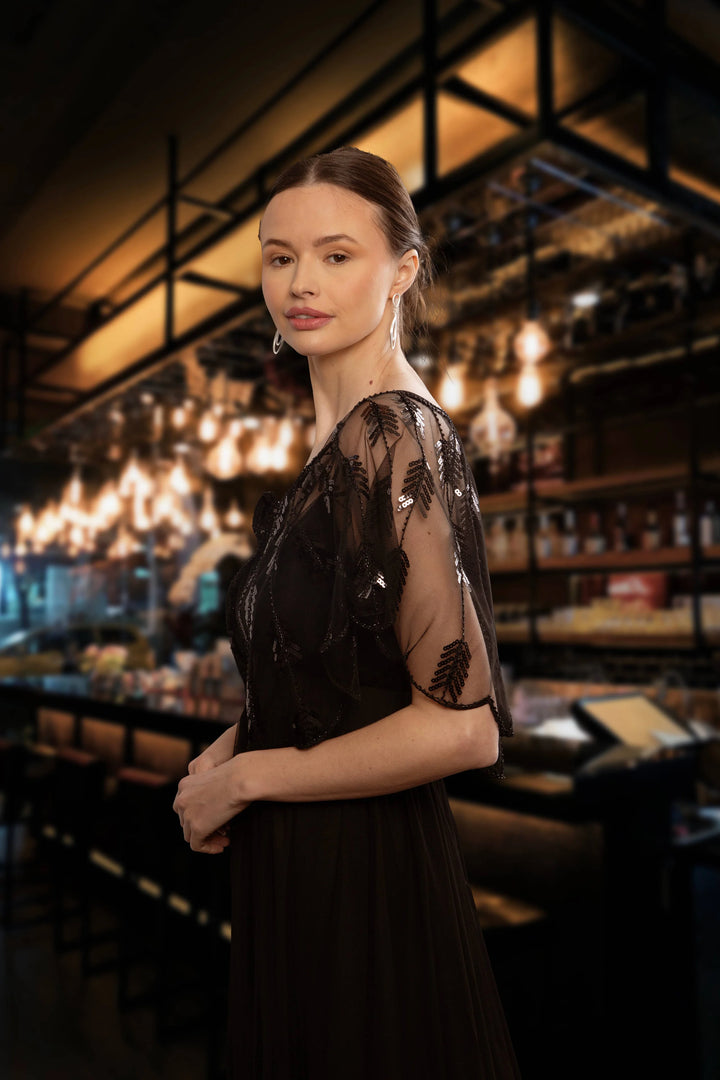 The Midnight Leaf Capelet