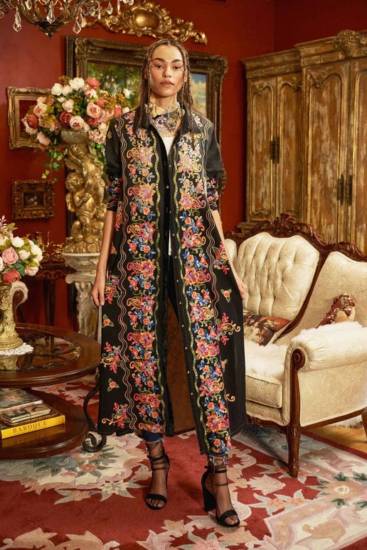 Meadow of Flowers Embroidered - Aratta