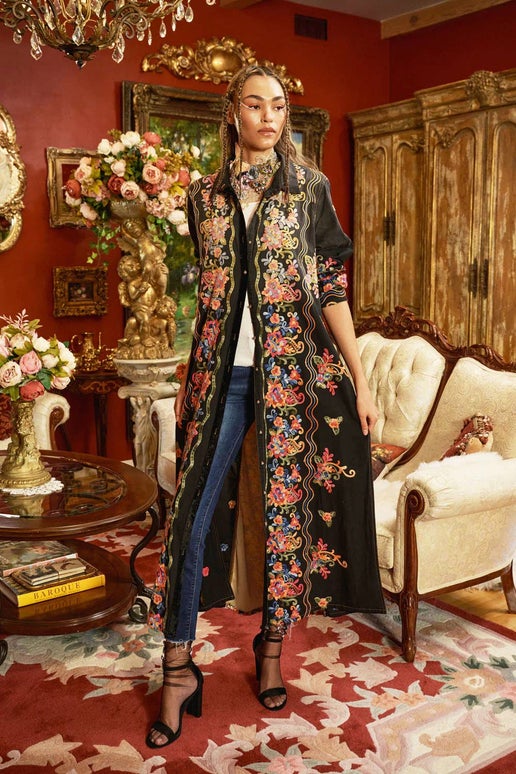 Meadow of Flowers Embroidered - Aratta